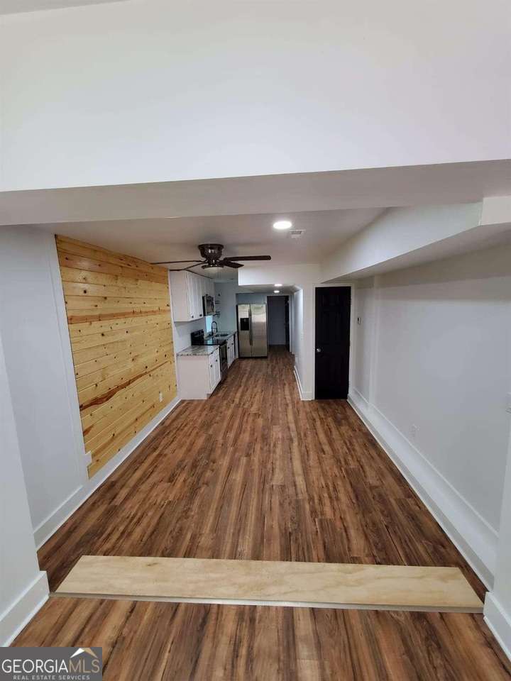 2802 Palm Drive East Point GA 30344