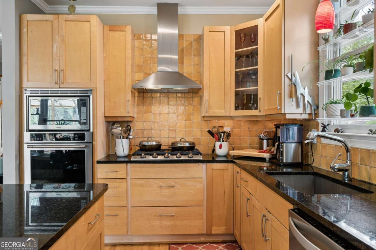 1114 Leah Lane SE Atlanta GA 30316