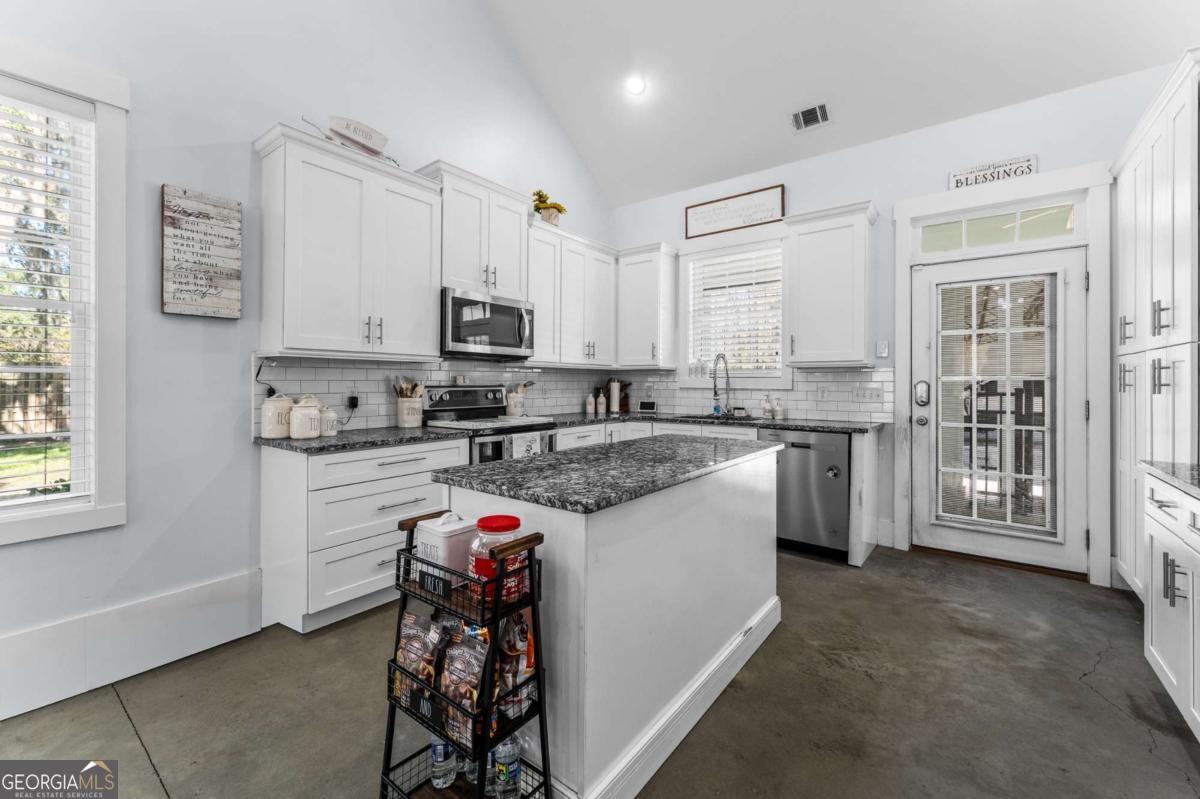 640 Meinhard Road Port Wentworth GA 31407