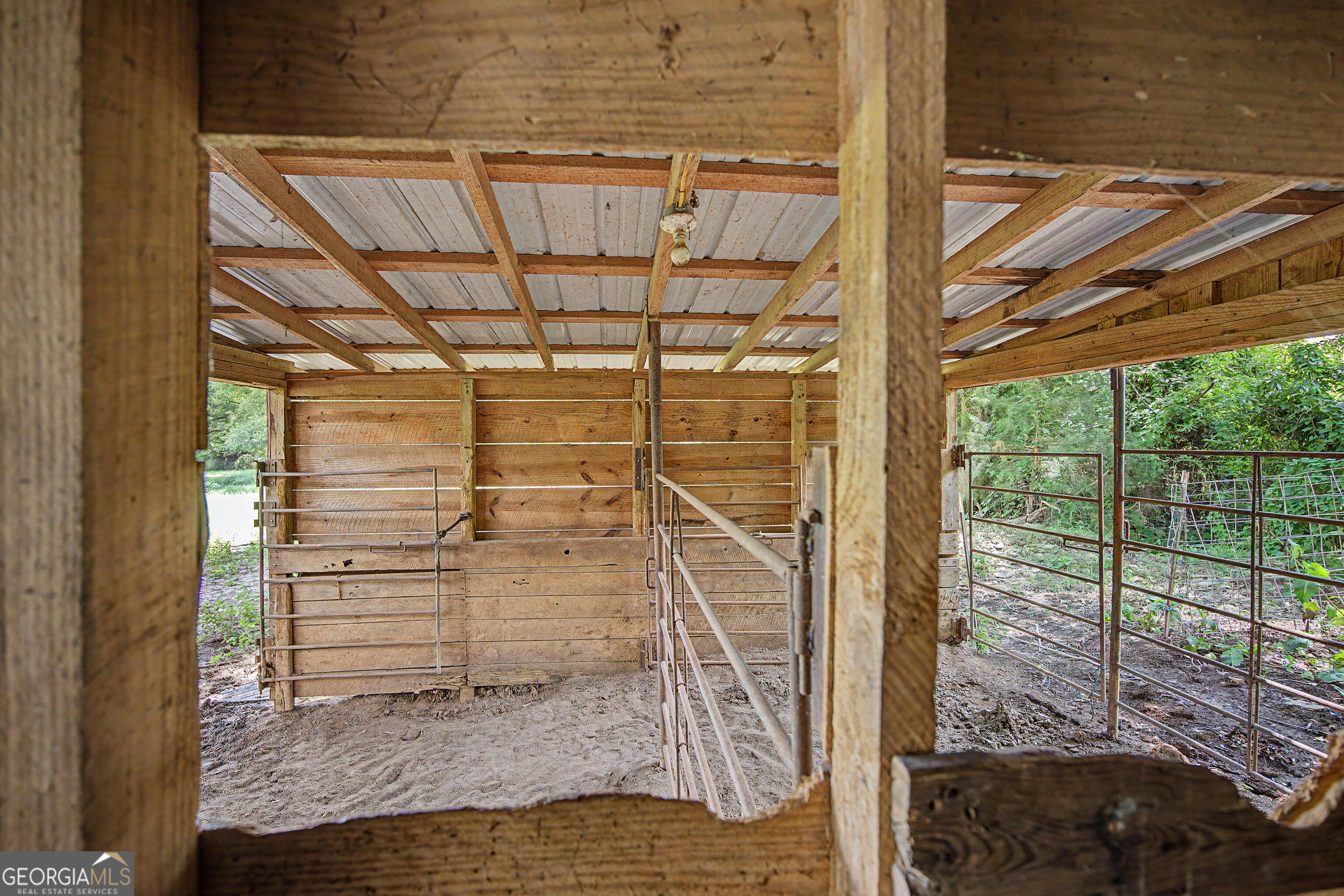 151 Ginn Street Carnesville GA 30521
