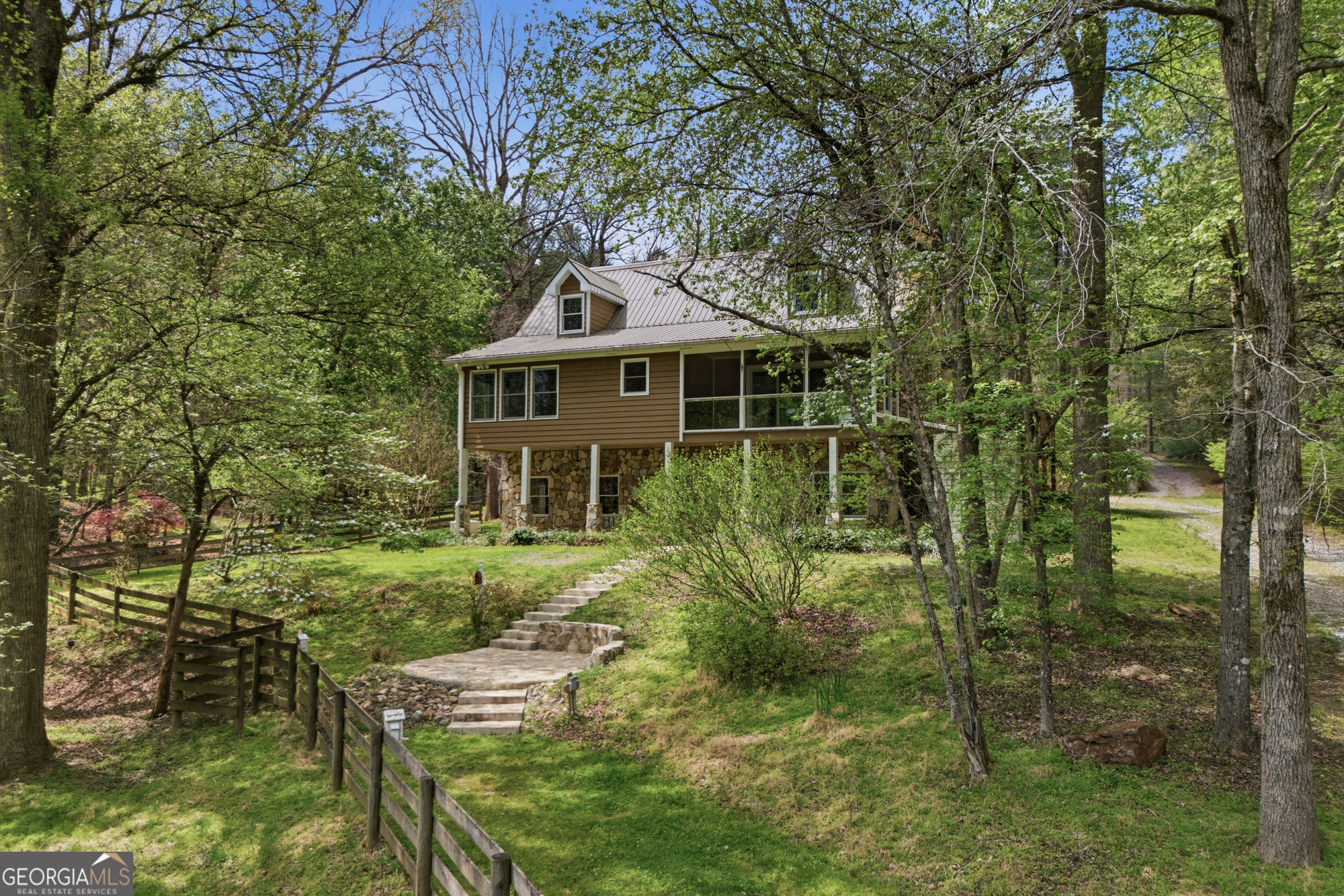2685 Messer Road Young Harris GA 30582