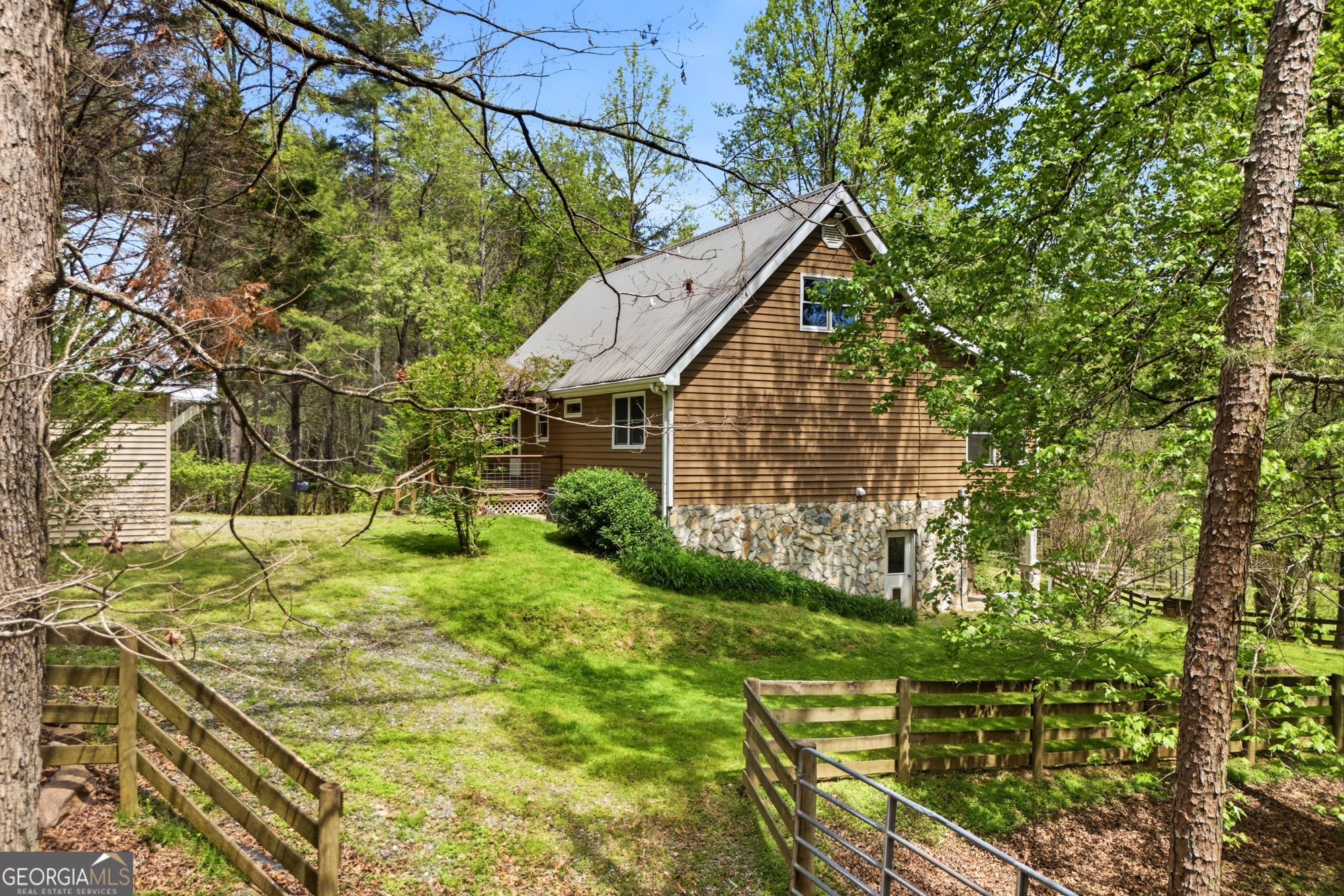 2685 Messer Road Young Harris GA 30582
