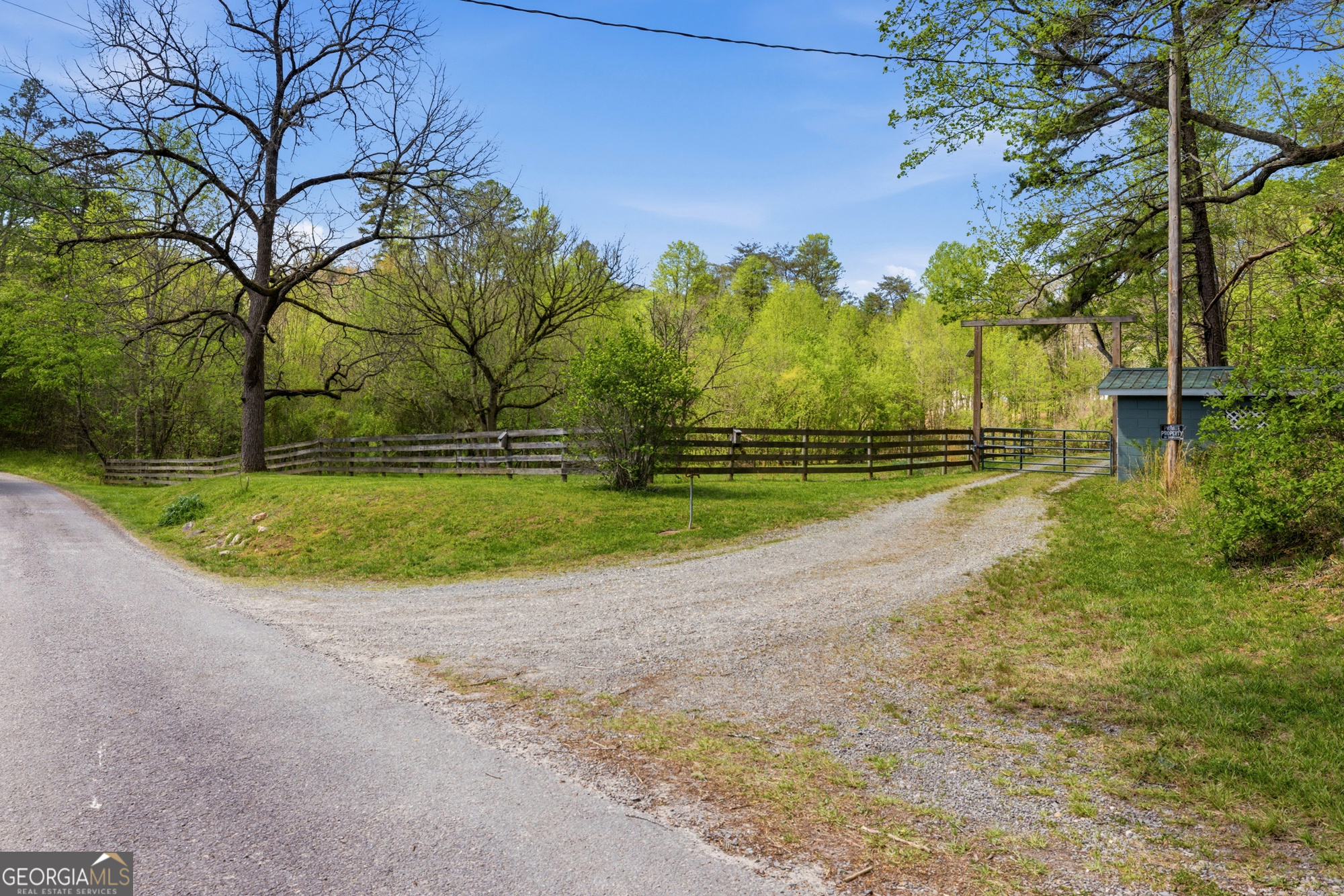 2685 Messer Road Young Harris GA 30582