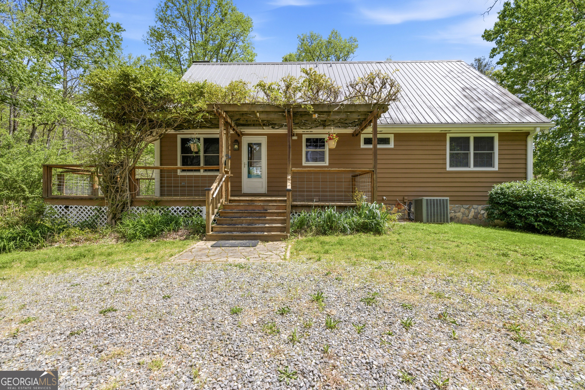2685 Messer Road Young Harris GA 30582