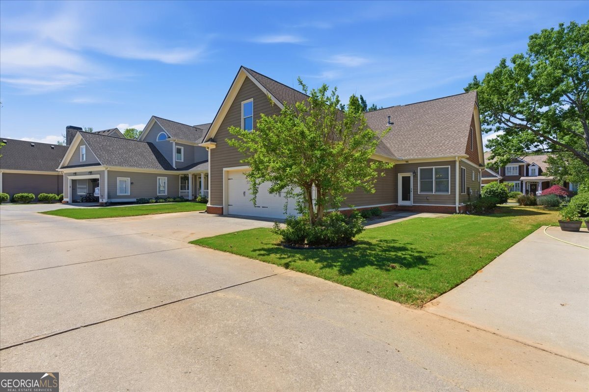 27 Grove Park Circle Cartersville GA 30120