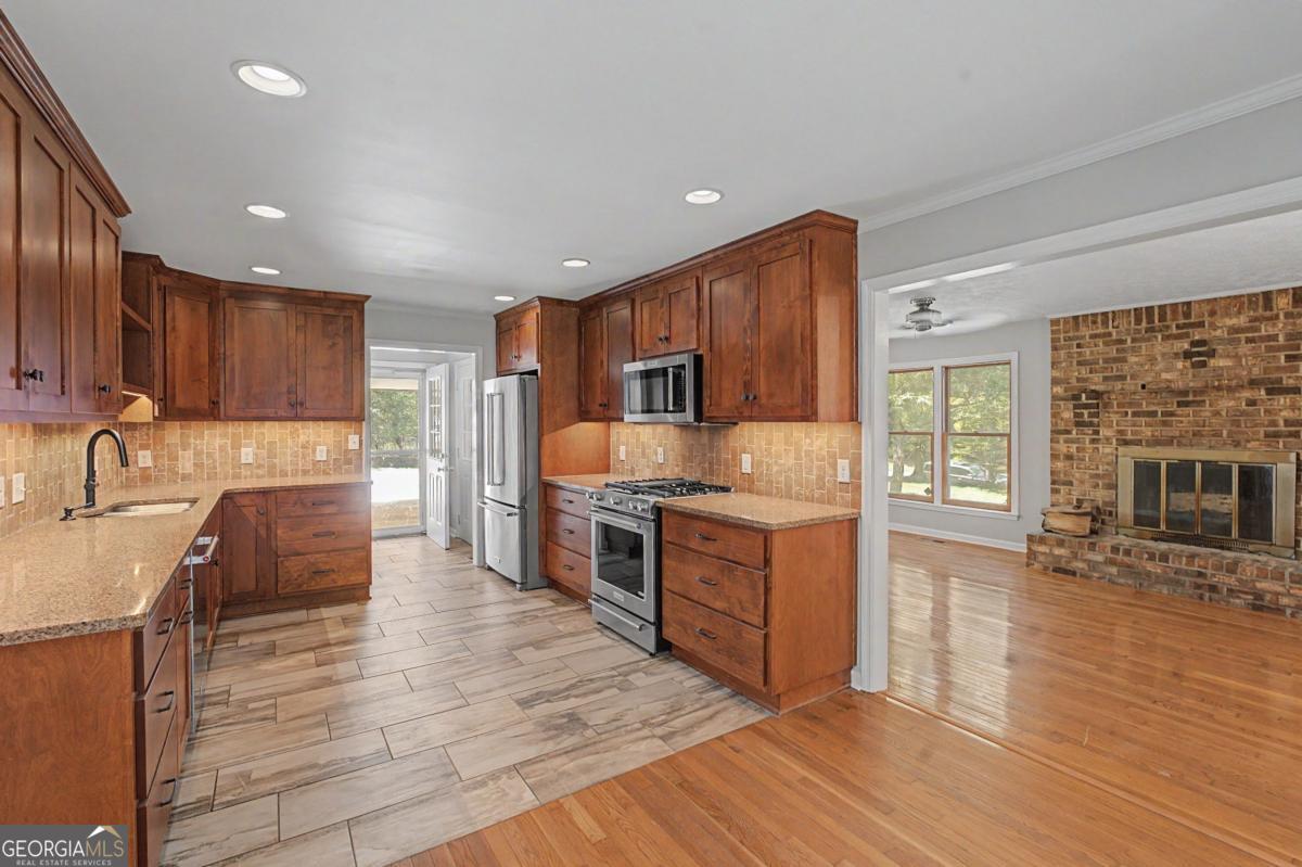 1530 Robinhood Road Watkinsville GA 30677
