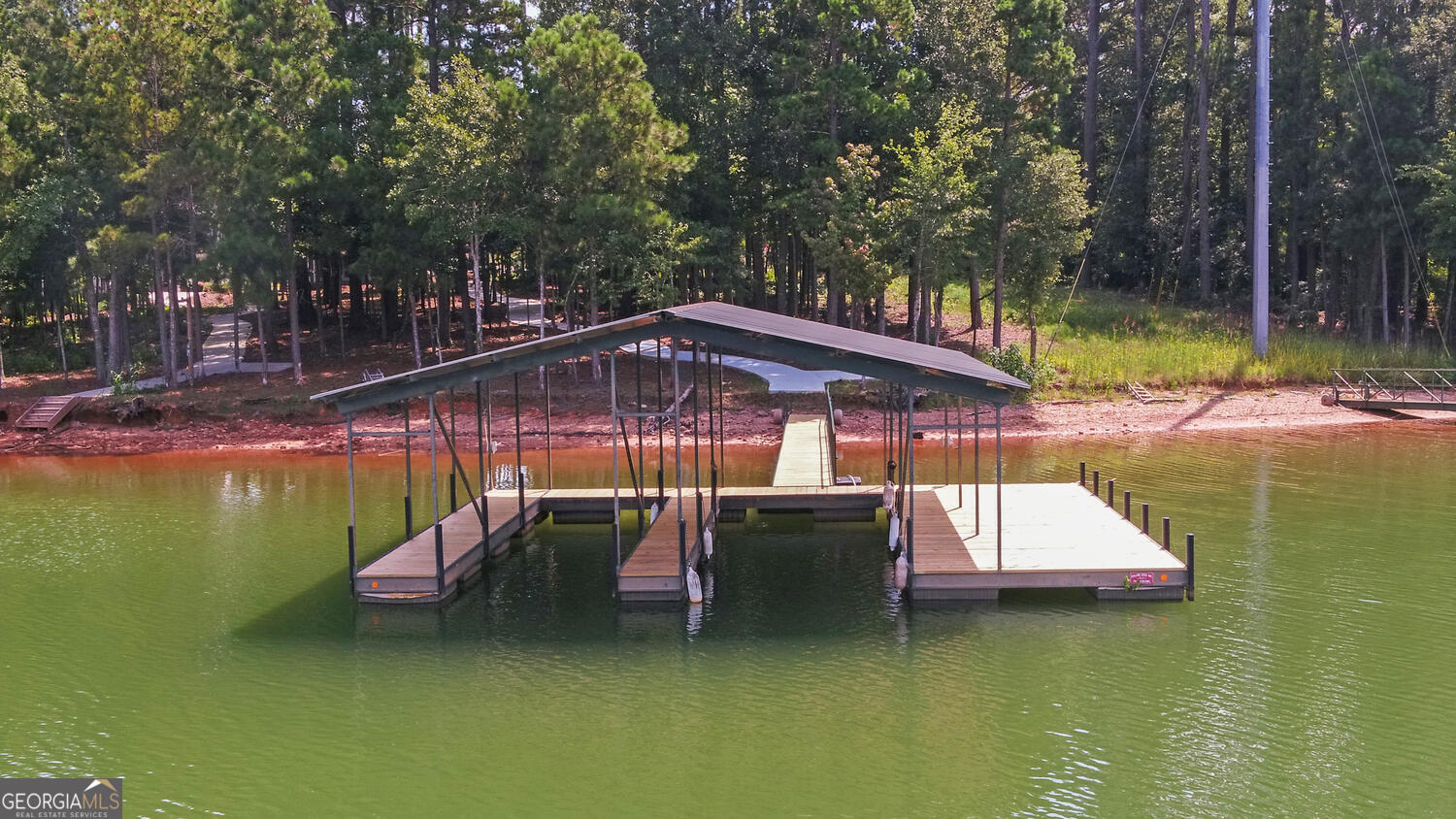 71 & 73 Woodlake Court Hartwell GA 30643
