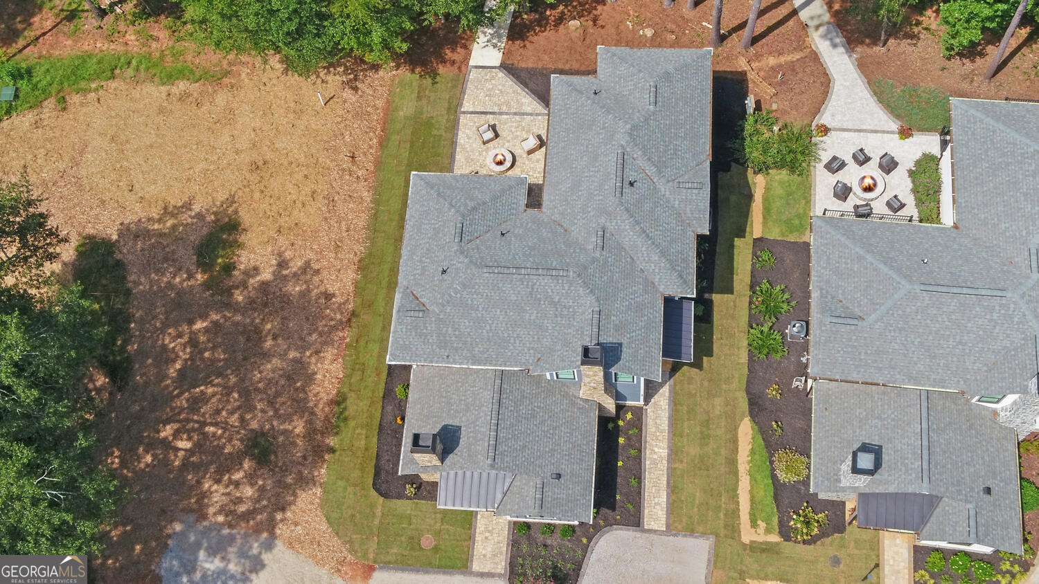 71 & 73 Woodlake Court Hartwell GA 30643