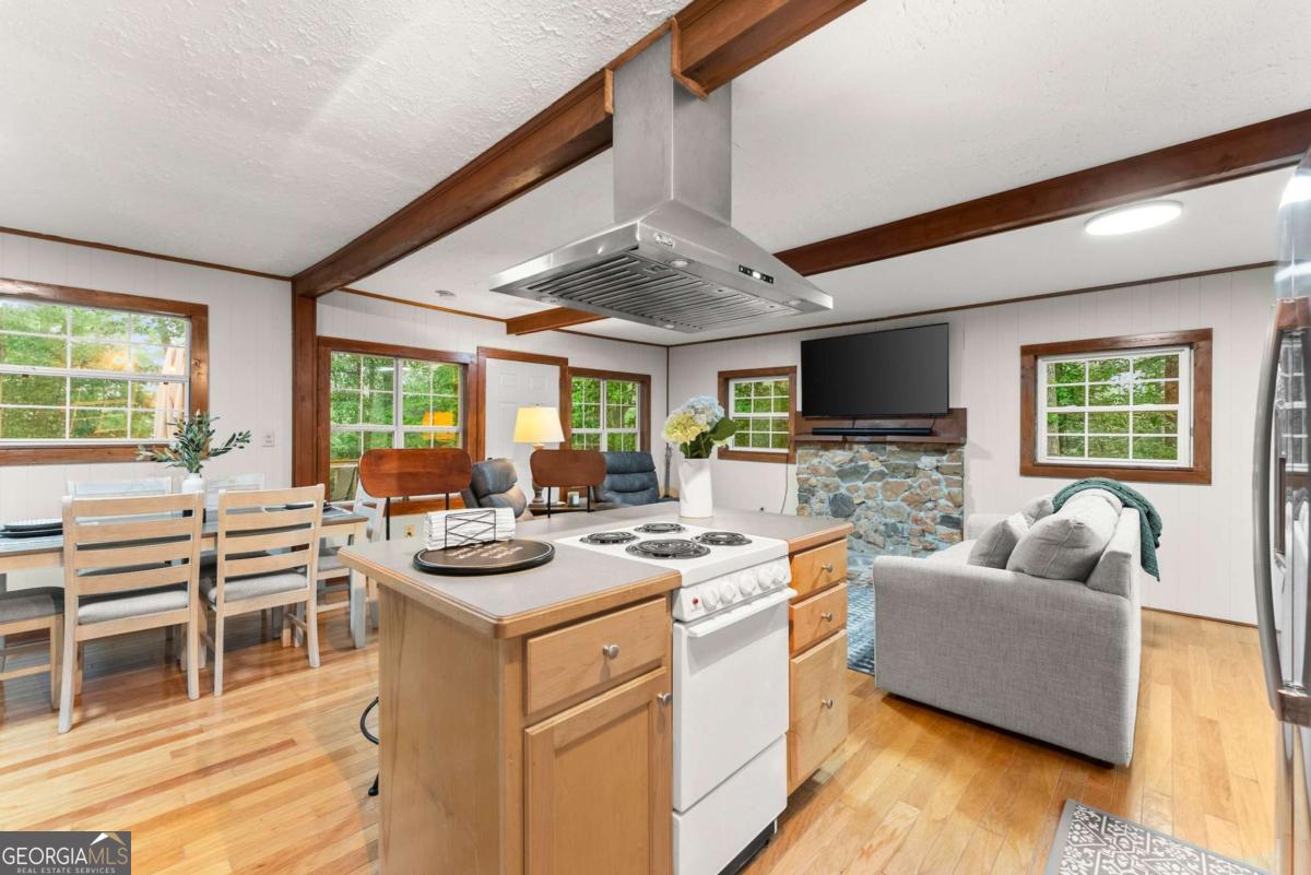 4243 Perry Drive Gainesville GA 30506