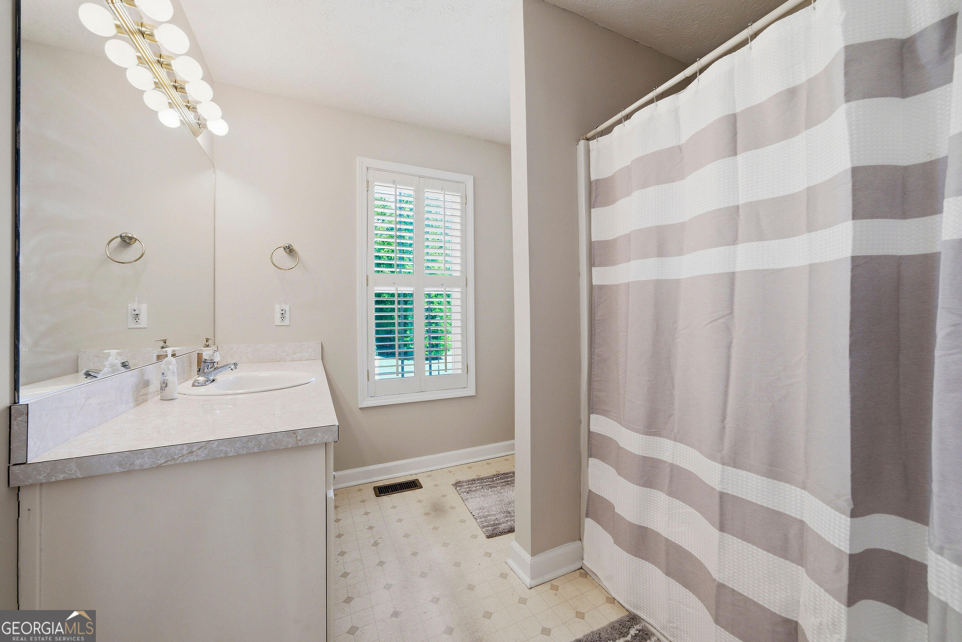 2403 Bluff Creek Overlook Douglasville GA 30135