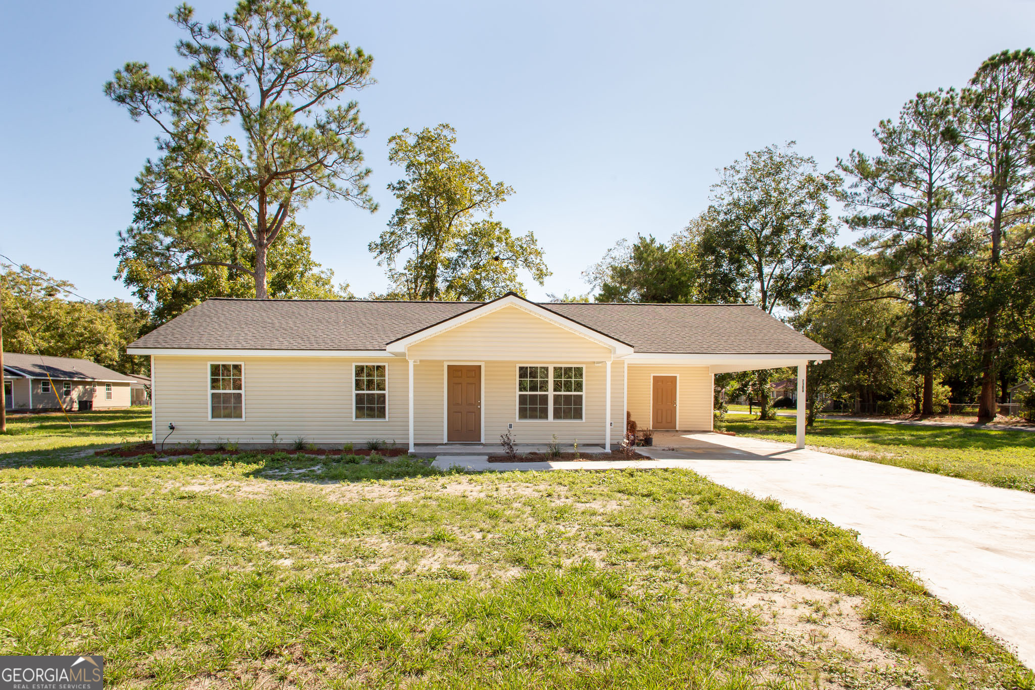 2350 Edgewood Street Waycross GA 31501