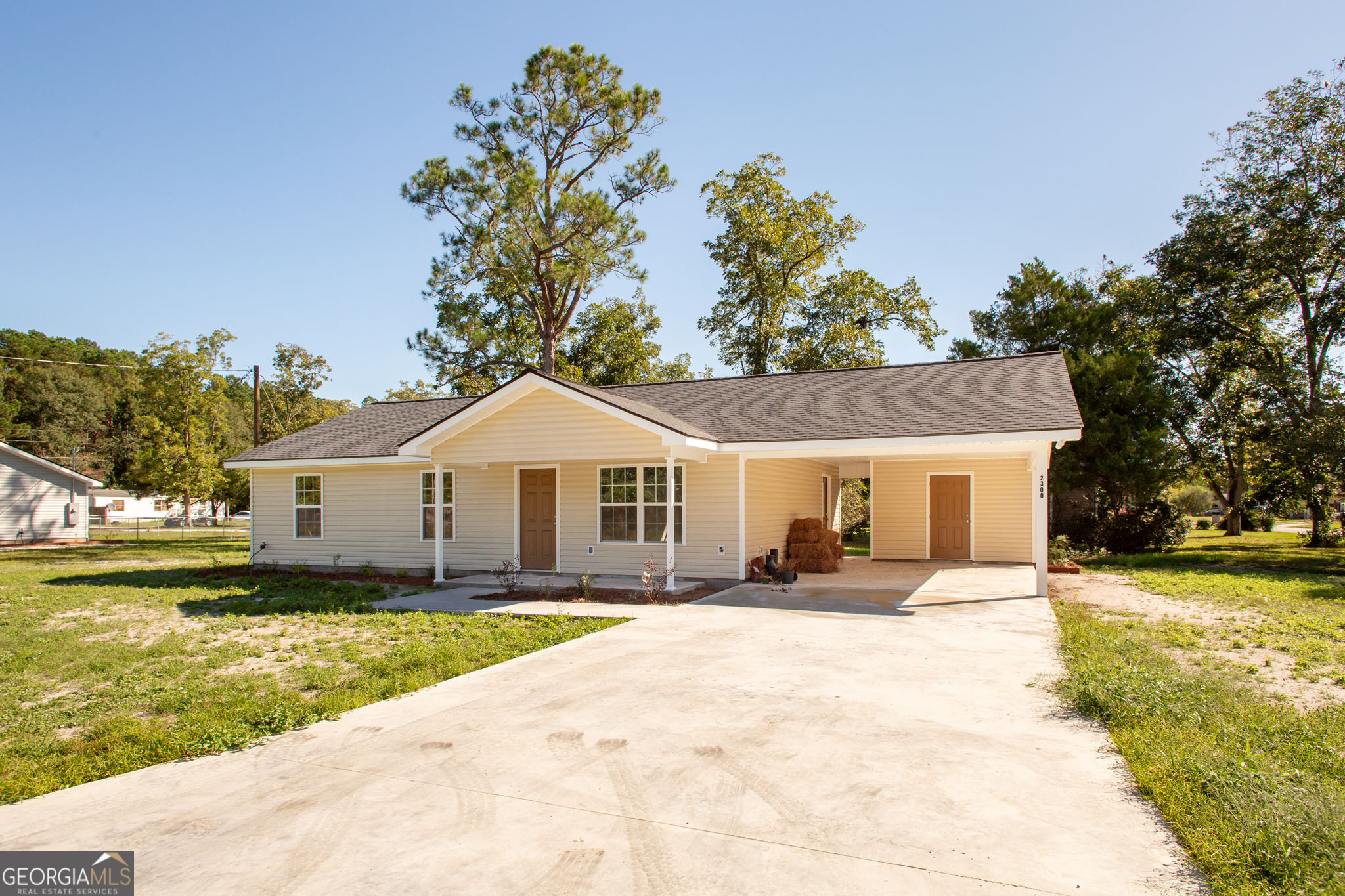 2350 Edgewood Street Waycross GA 31501