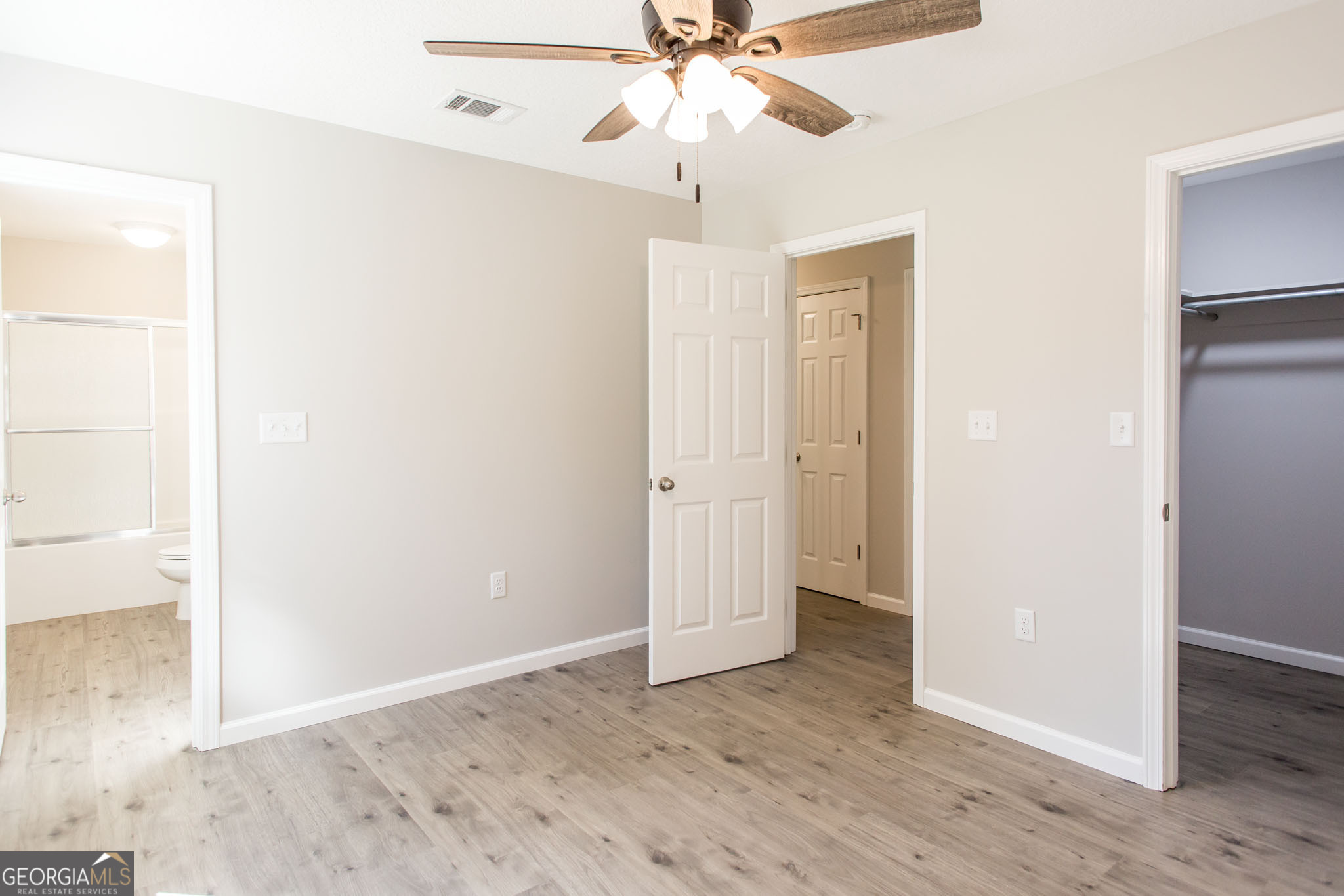 2350 Edgewood Street Waycross GA 31501