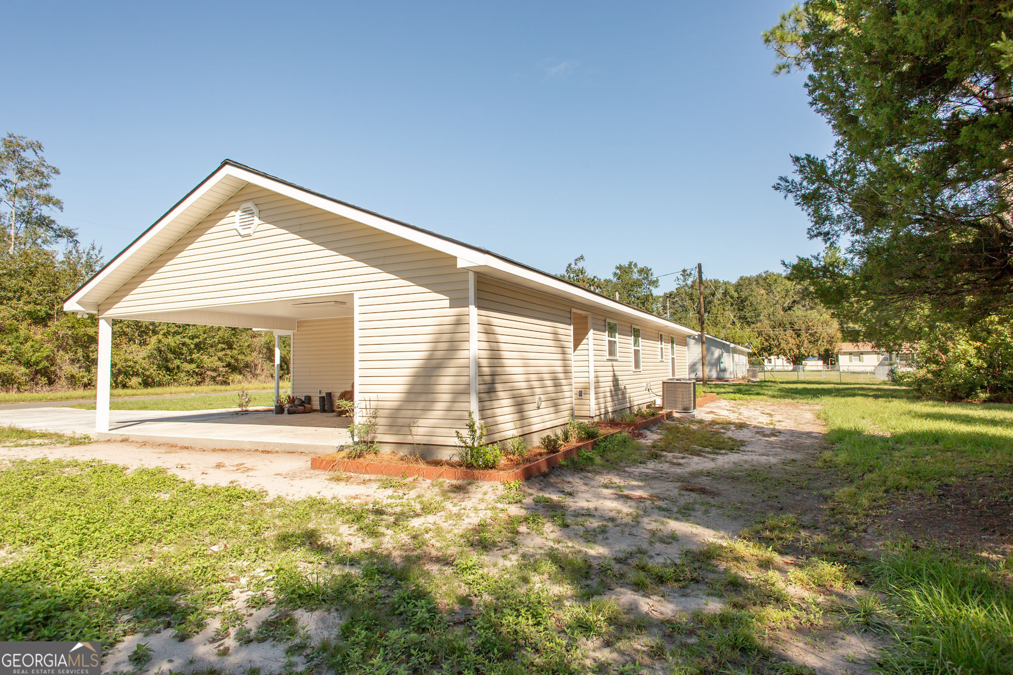 2350 Edgewood Street Waycross GA 31501