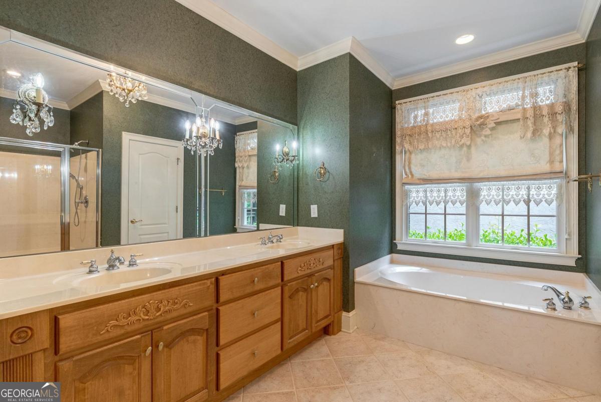1021 Planters Lane Greensboro GA 30642