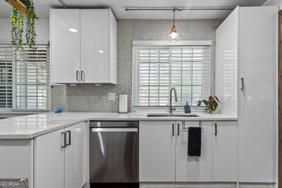 2026 Glendale Drive Decatur GA 30032