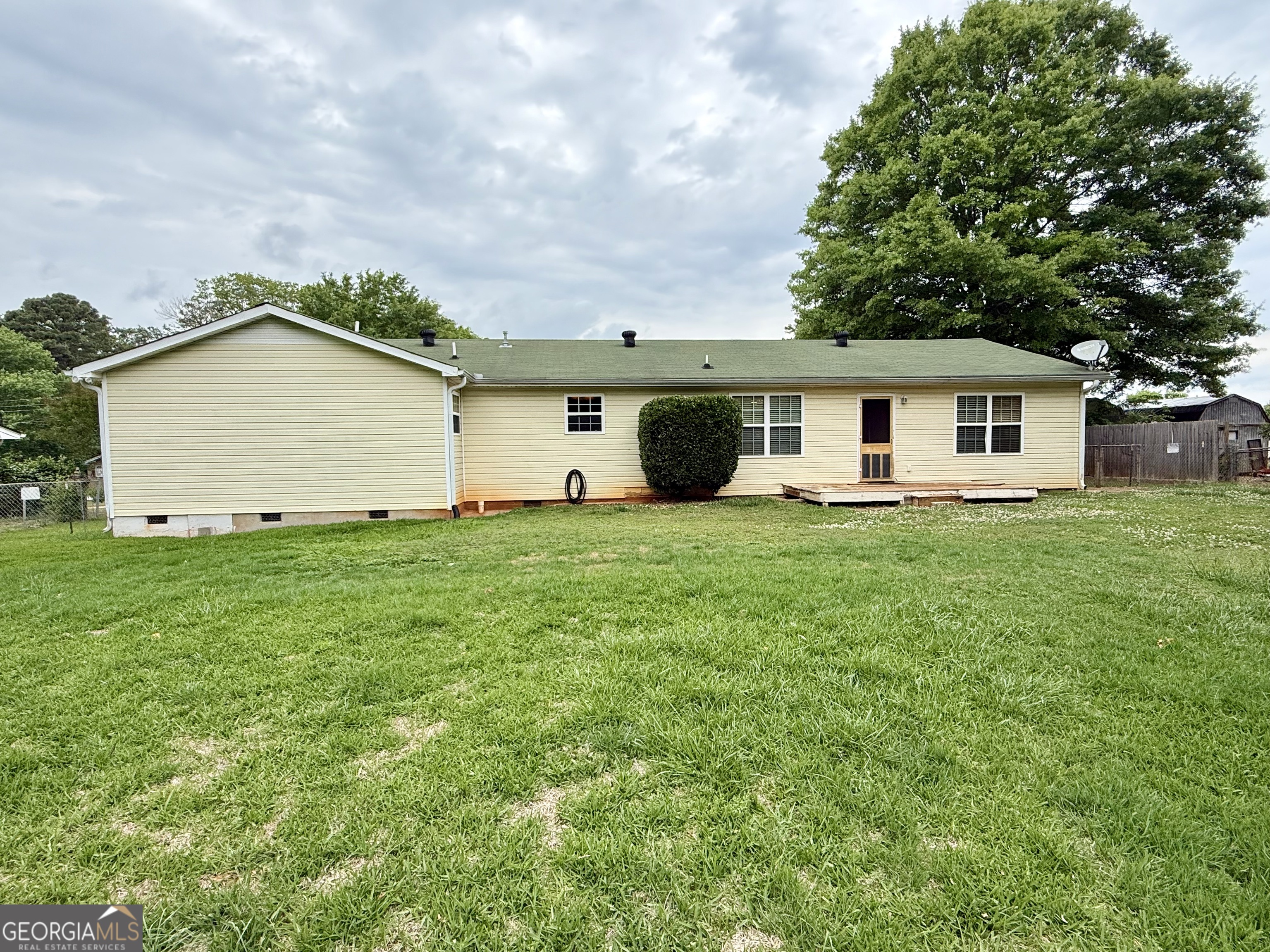 208 Donna Lane Dallas GA 30157