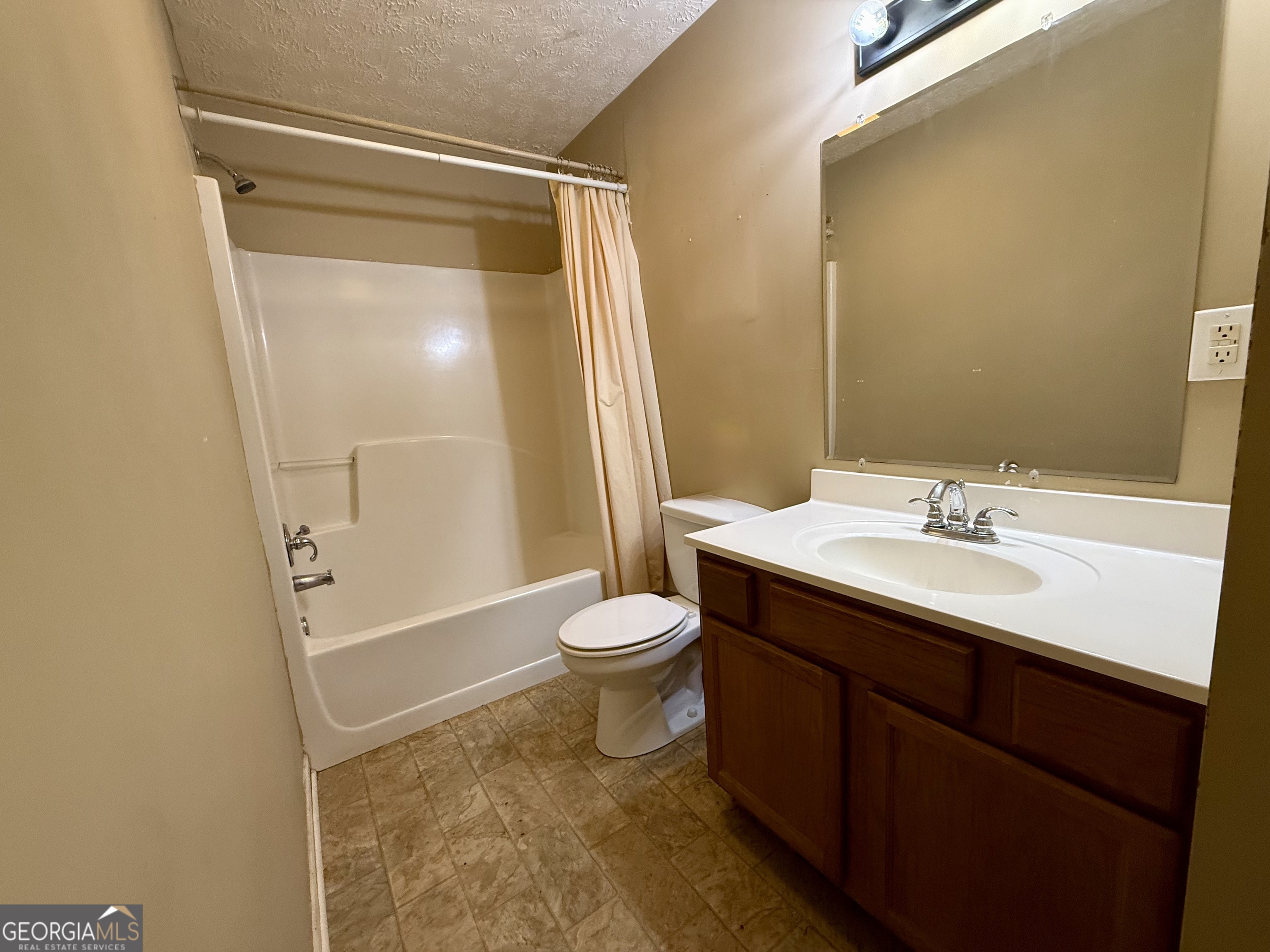 208 Donna Lane Dallas GA 30157