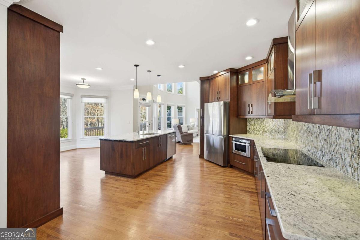 715 Crown Cove Milton GA 30004