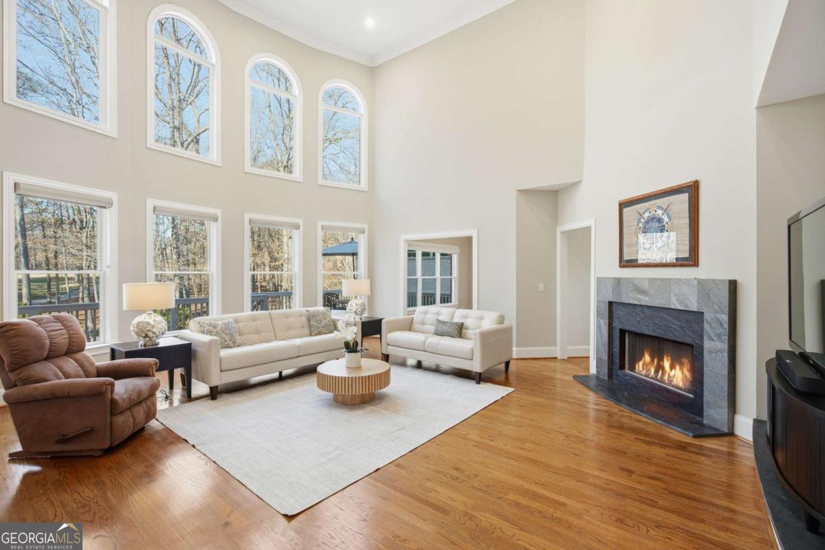 715 Crown Cove Milton GA 30004