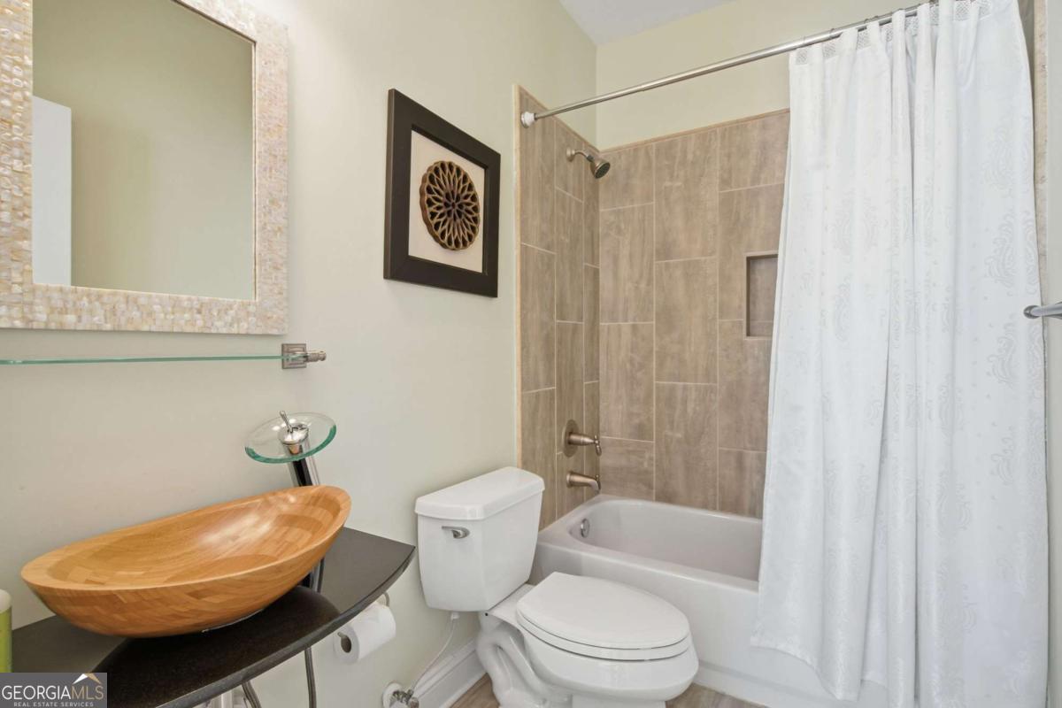715 Crown Cove Milton GA 30004