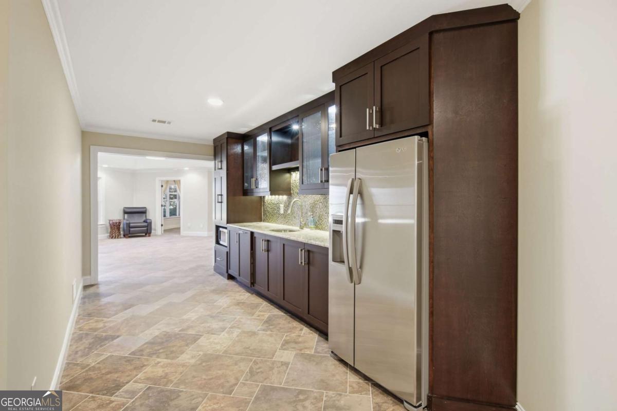 715 Crown Cove Milton GA 30004