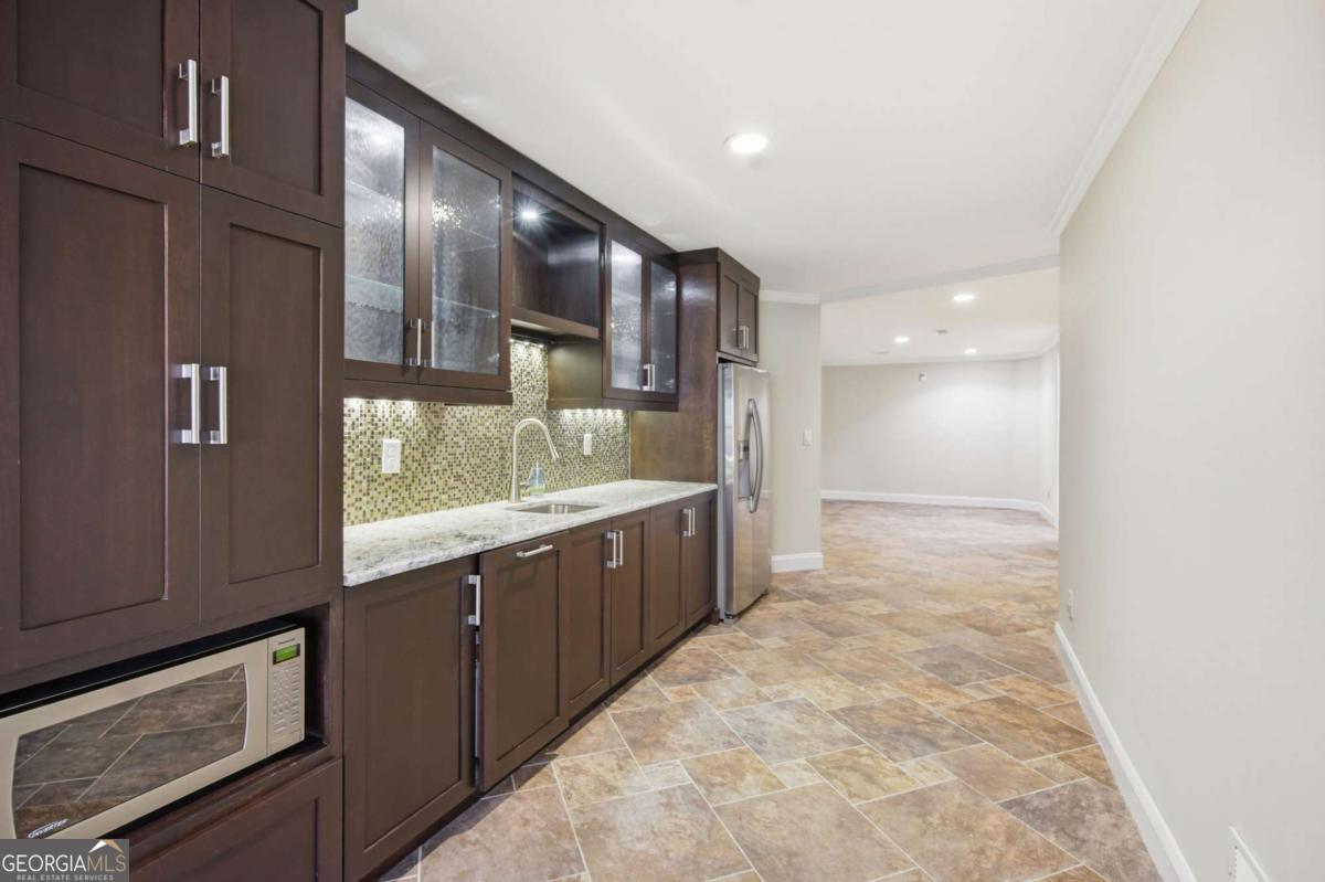 715 Crown Cove Milton GA 30004