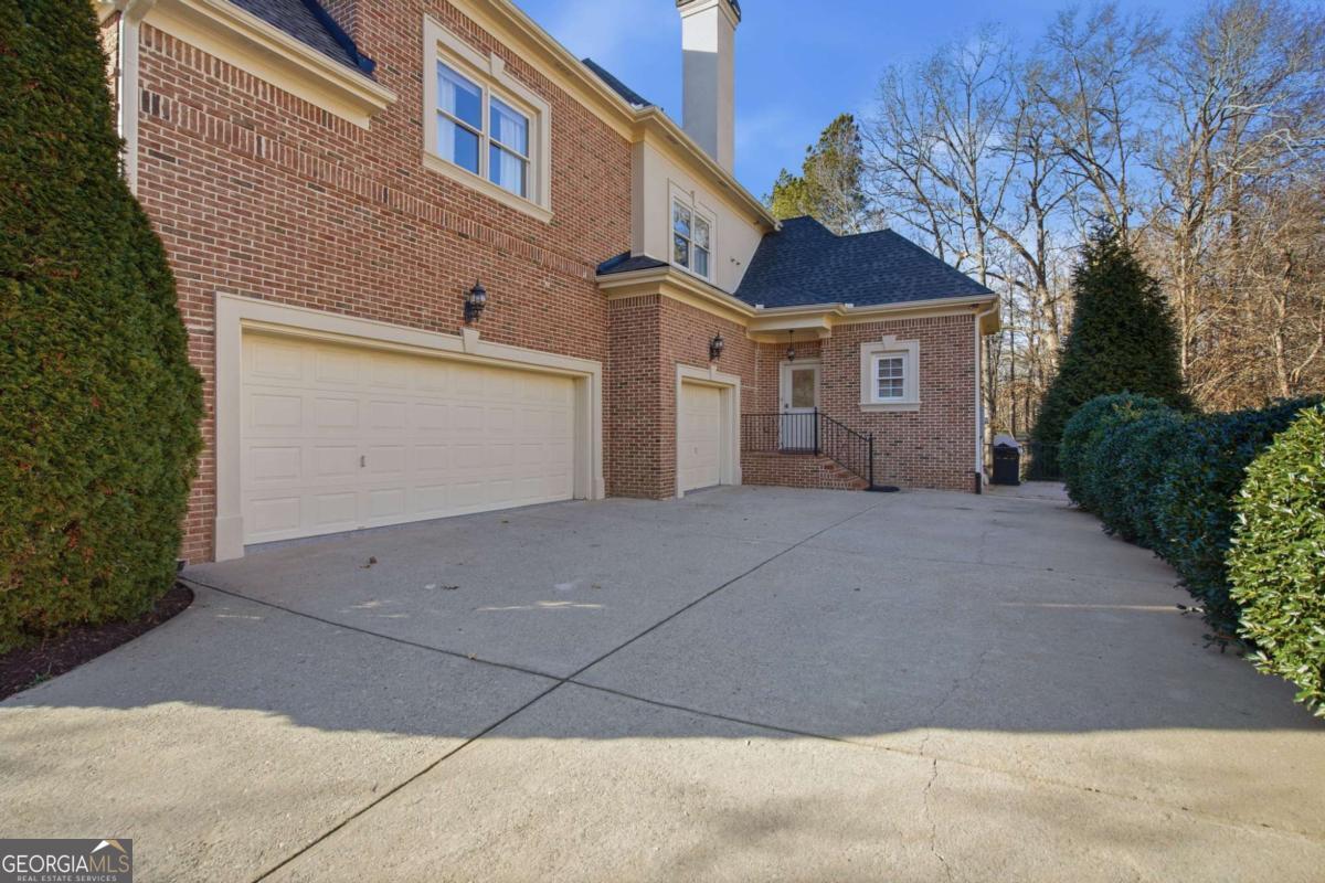 715 Crown Cove Milton GA 30004