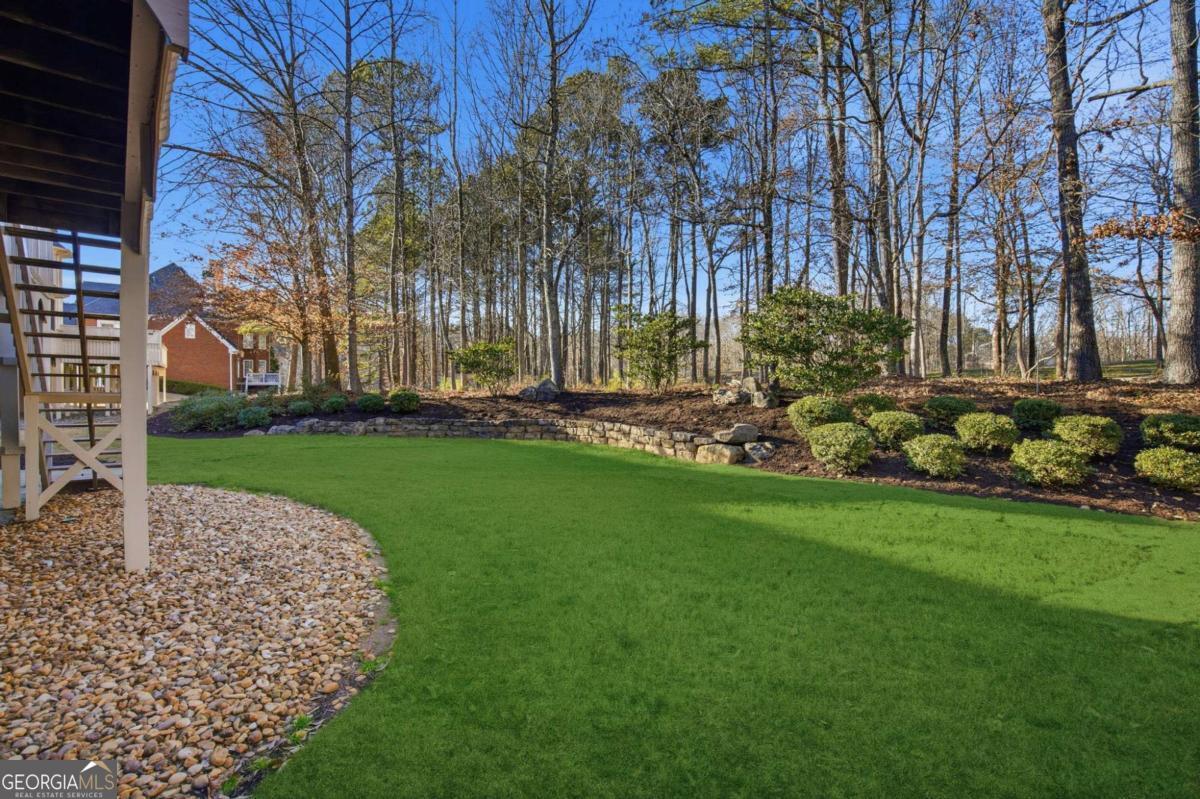 715 Crown Cove Milton GA 30004