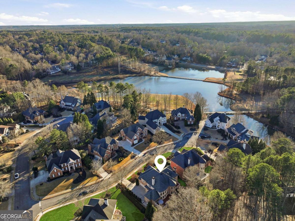 715 Crown Cove Milton GA 30004