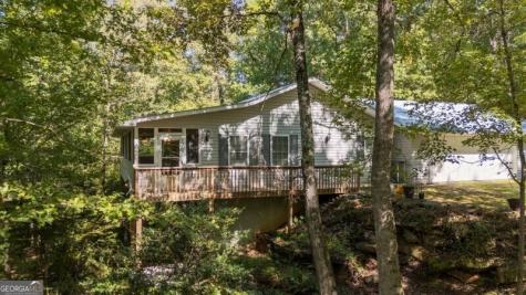 55 Santa Pera Drive Cleveland GA 30528