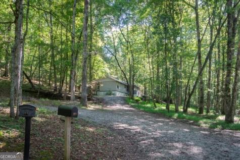 55 Santa Pera Drive Cleveland GA 30528
