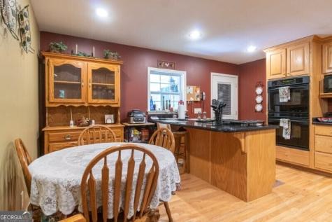 55 Santa Pera Drive Cleveland GA 30528