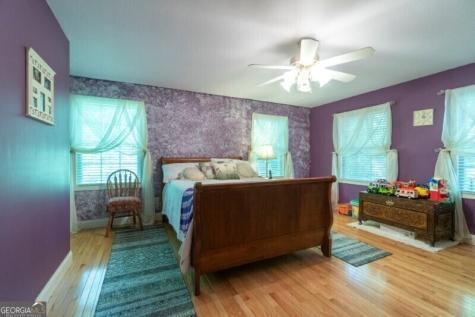 55 Santa Pera Drive Cleveland GA 30528
