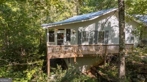 55 Santa Pera Drive Cleveland GA 30528