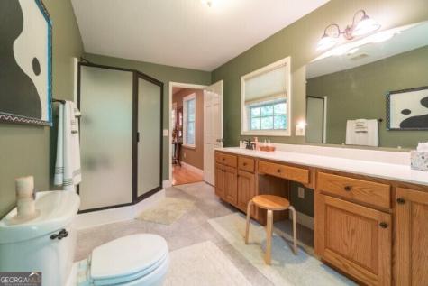 55 Santa Pera Drive Cleveland GA 30528