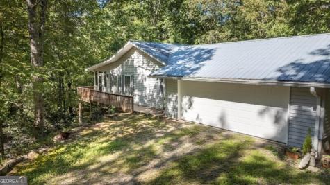 55 Santa Pera Drive Cleveland GA 30528