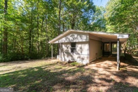55 Santa Pera Drive Cleveland GA 30528