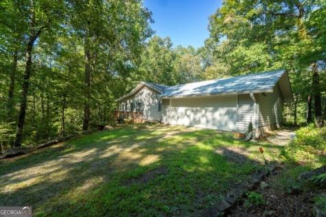 55 Santa Pera Drive Cleveland GA 30528