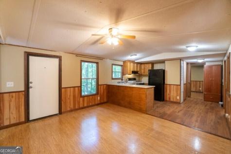 55 Santa Pera Drive Cleveland GA 30528