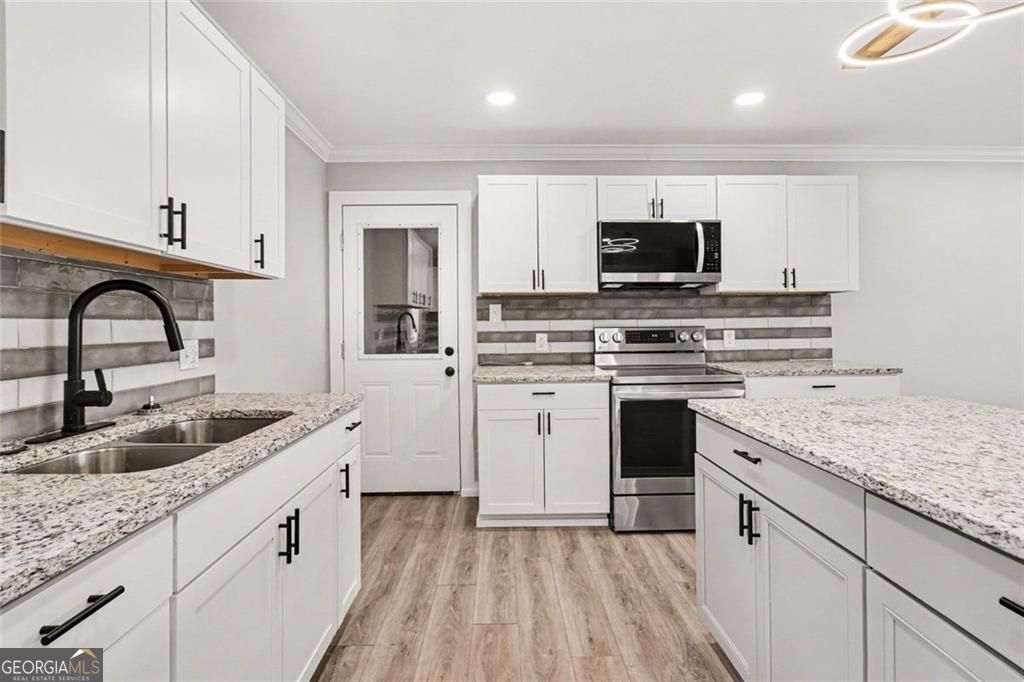 8778 Homewood Court Riverdale GA 30274