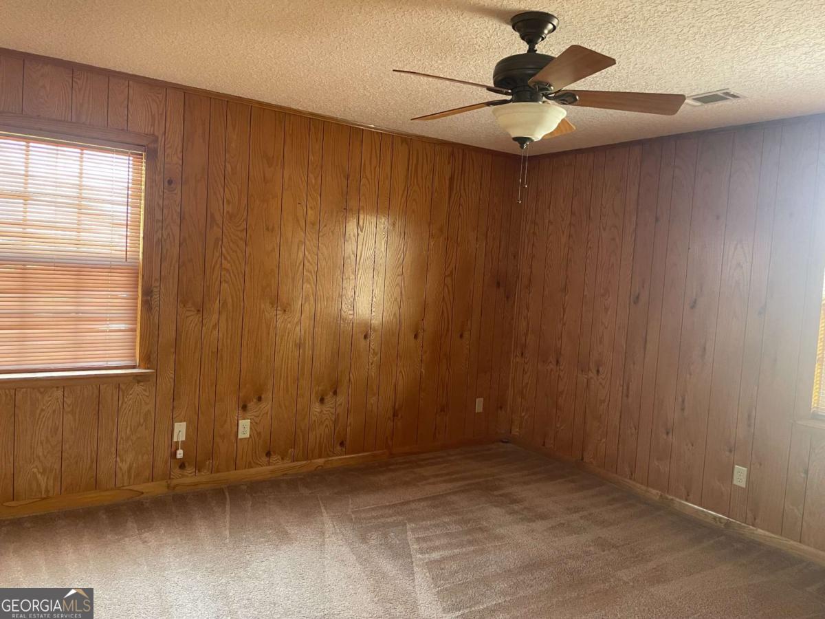 109 Lincoln Drive Glennville GA 30427