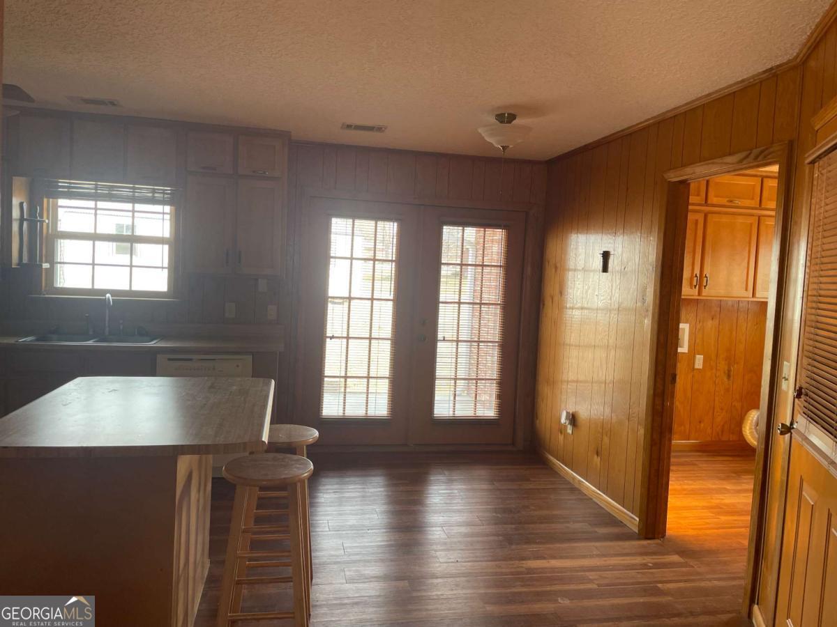 109 Lincoln Drive Glennville GA 30427