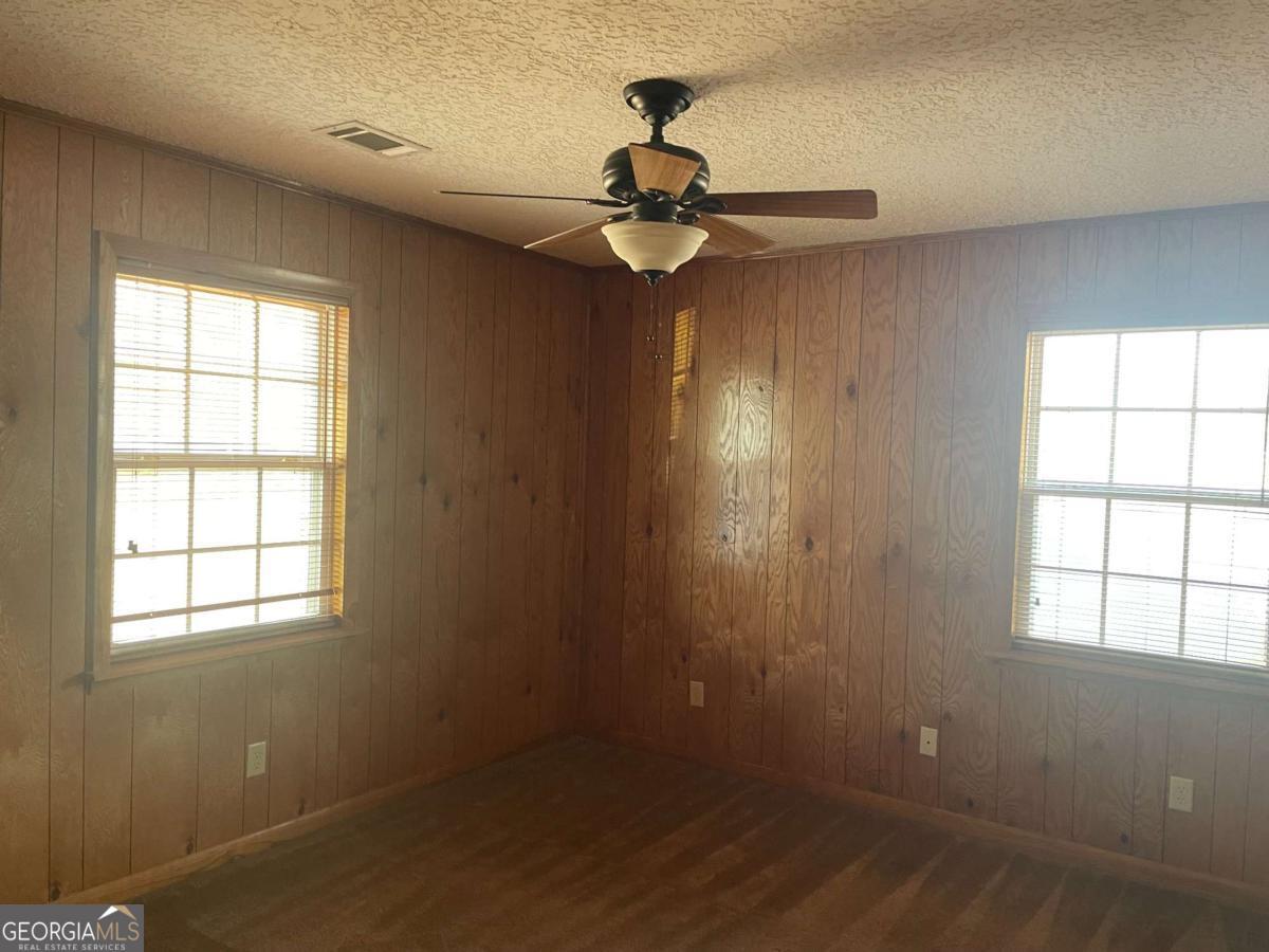 109 Lincoln Drive Glennville GA 30427
