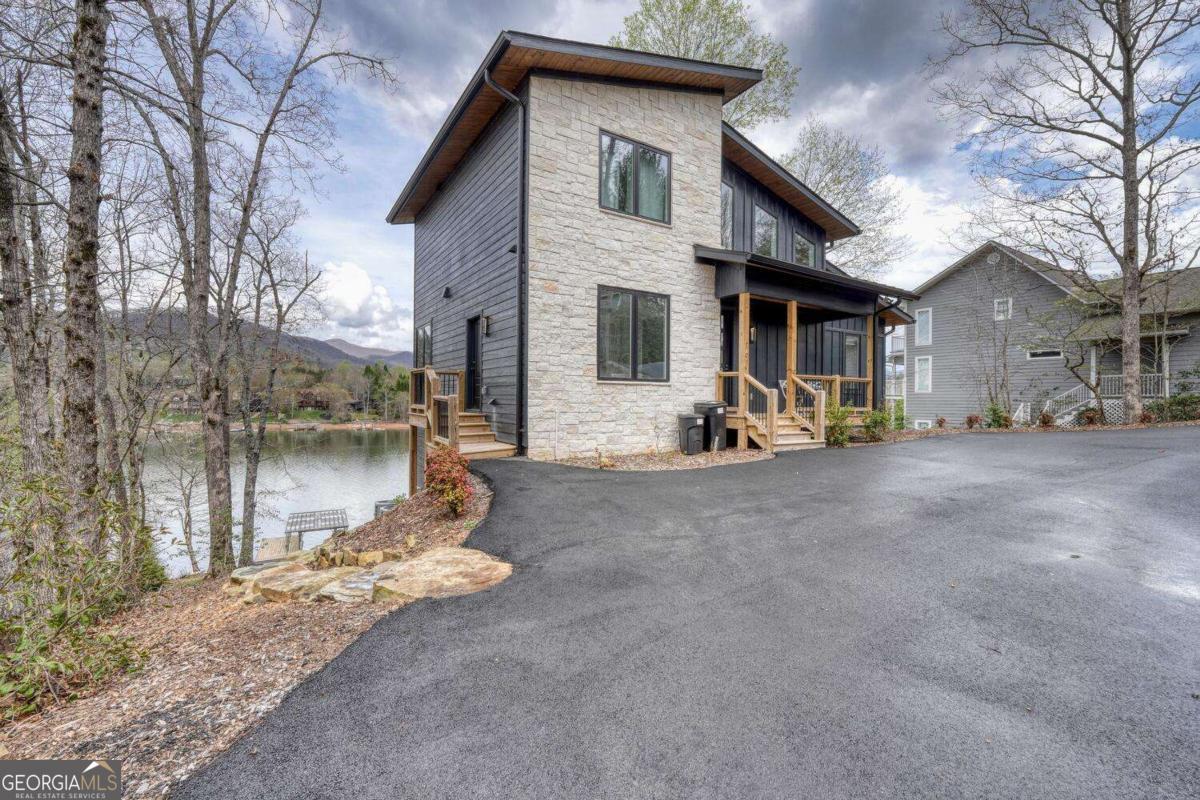161 Windjammer Drive Hiawassee GA 30546