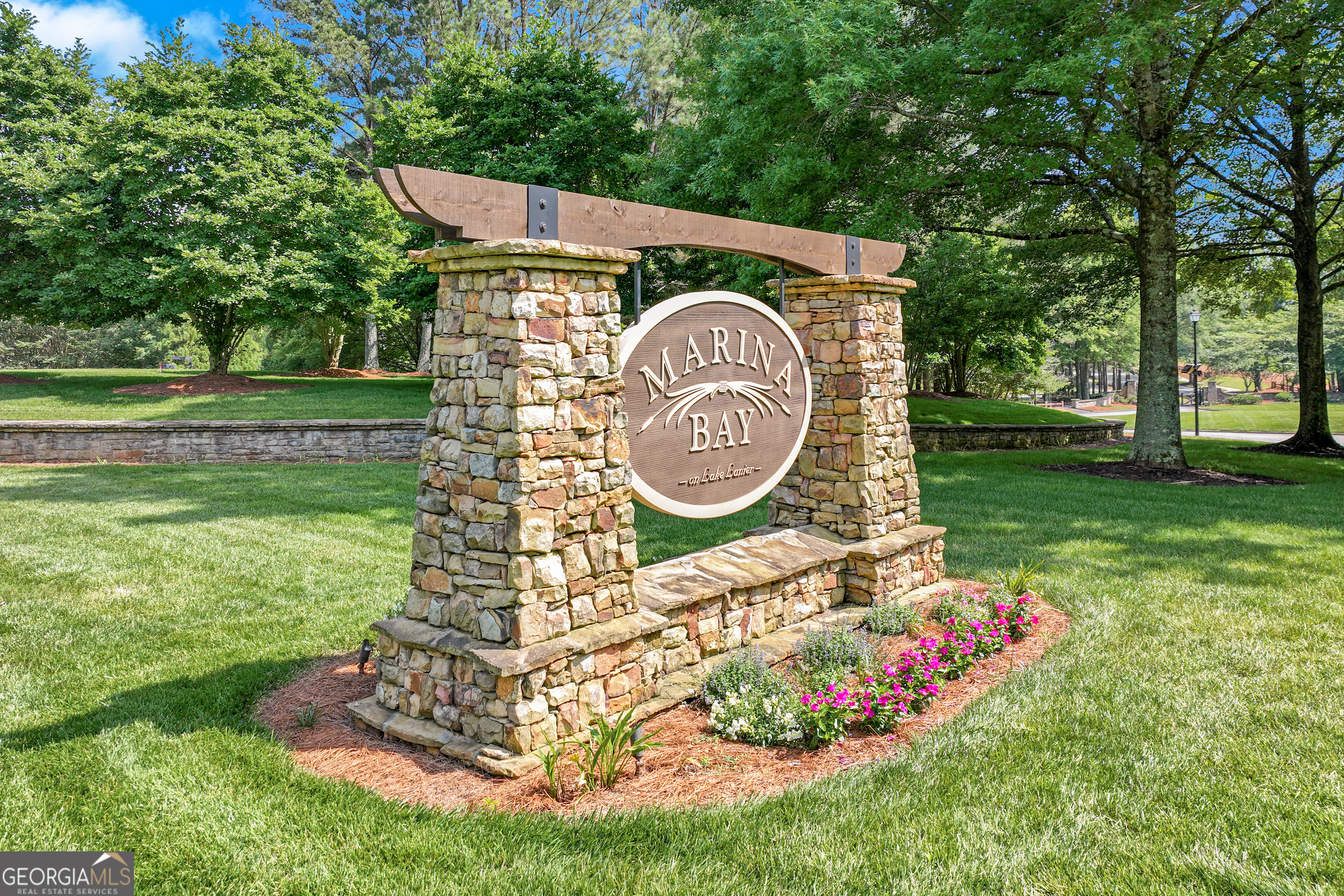 6878 S Bluff Court Gainesville GA 30506