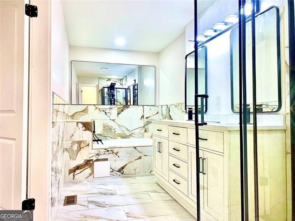 5390 Rockbridge Road Stone Mountain GA 30088