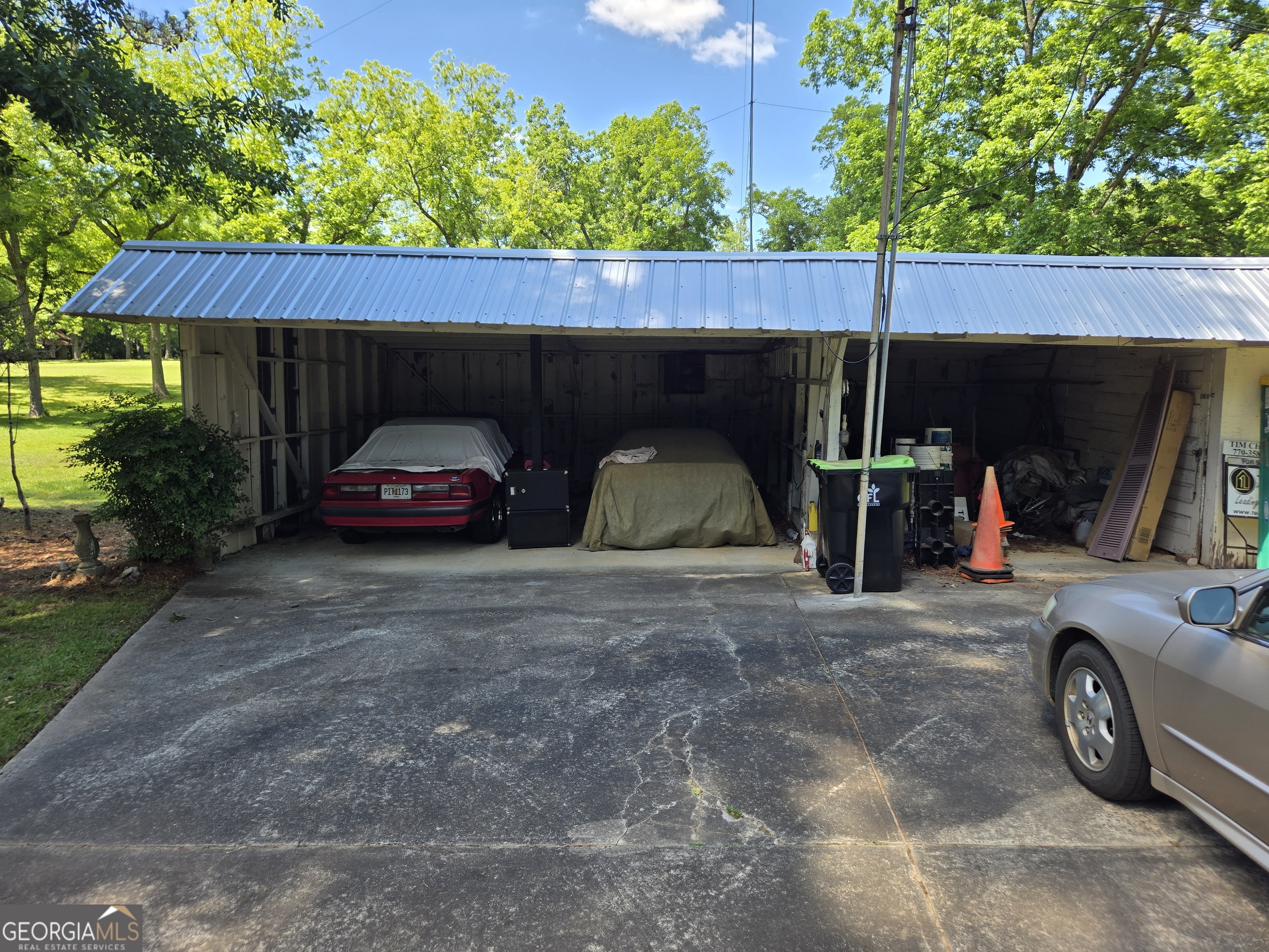 909 Thomaston Street Barnesville GA 30204