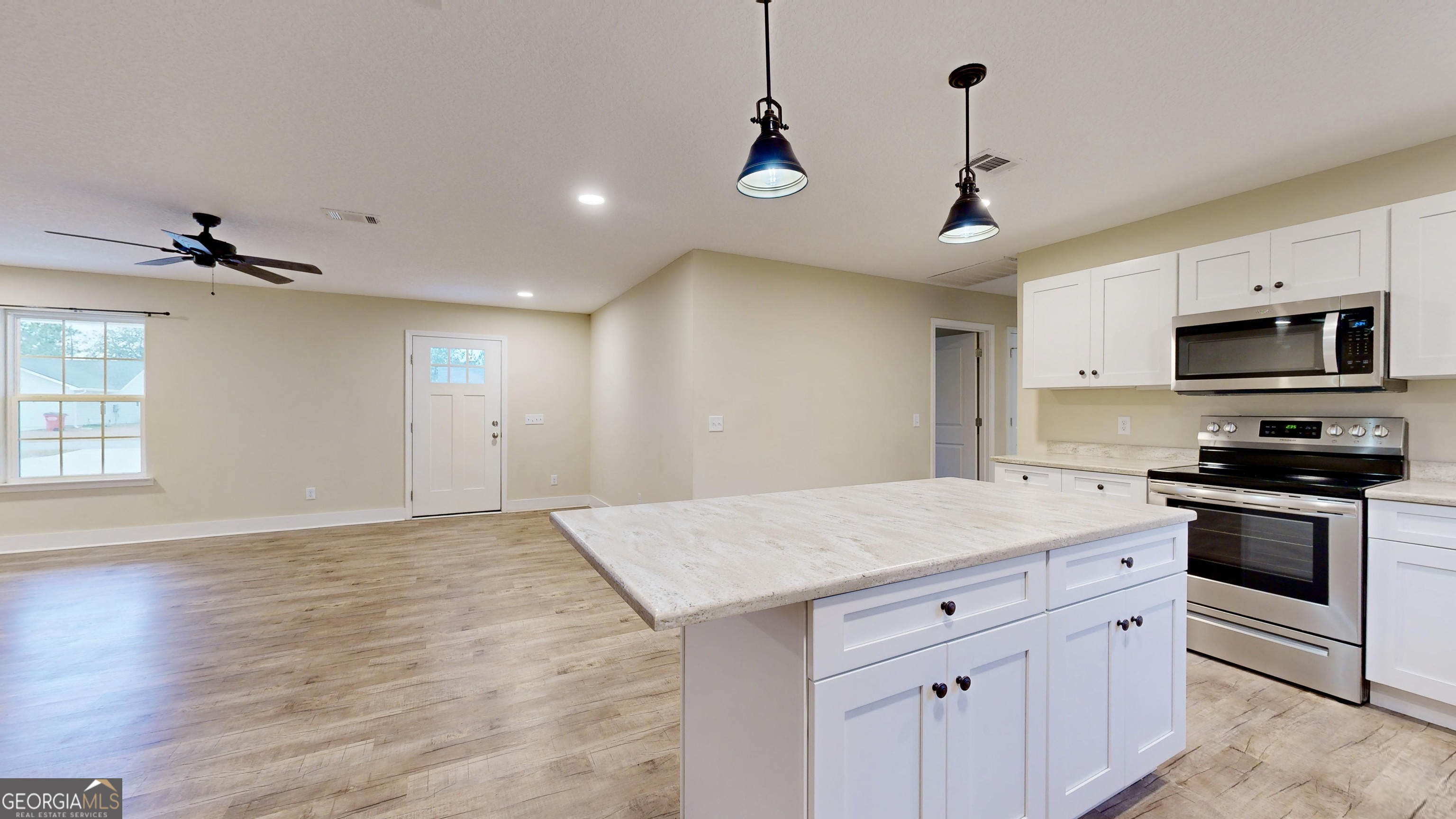 4756 Otter Creek Circle Blackshear GA 31516