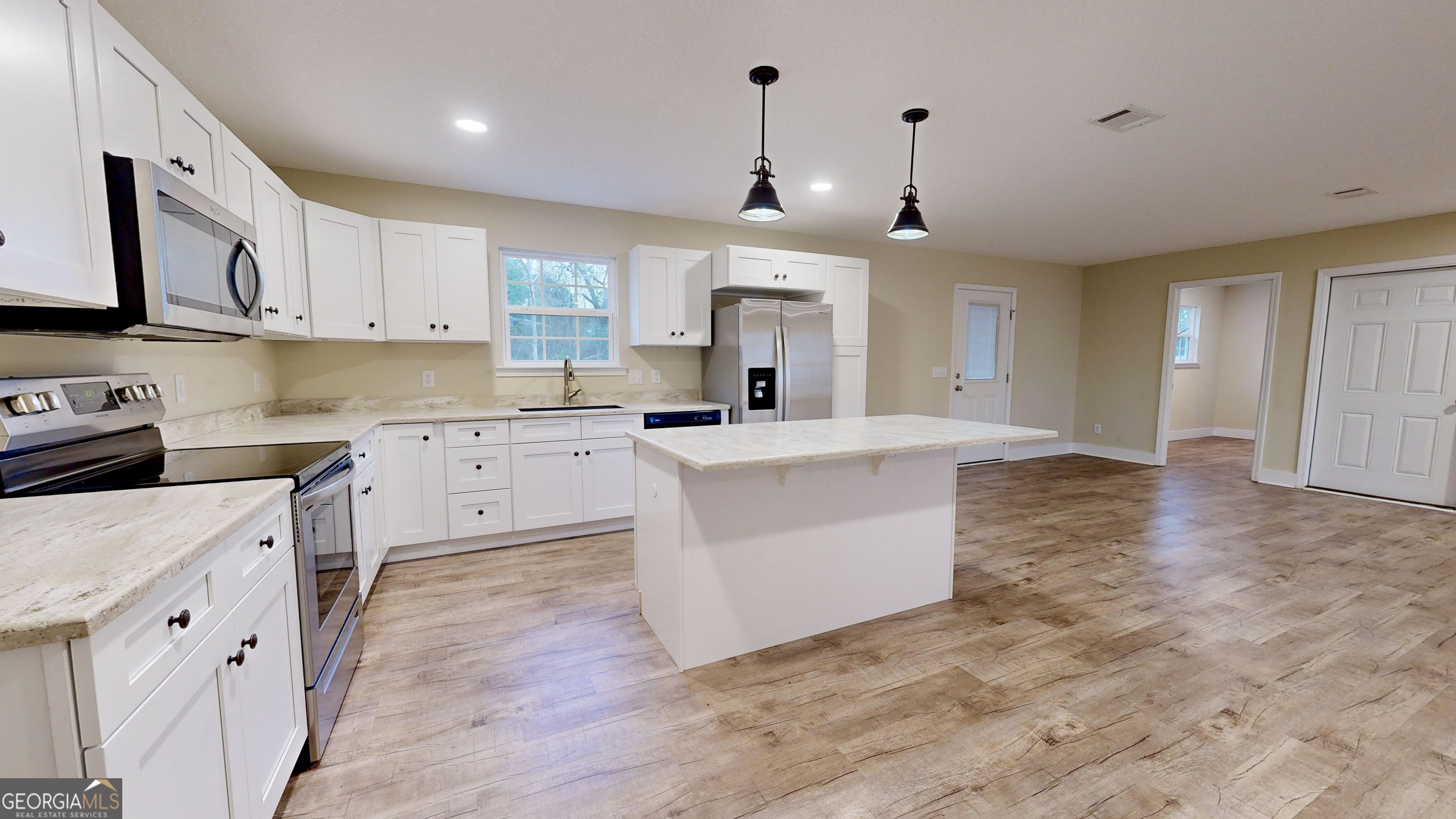 4756 Otter Creek Circle Blackshear GA 31516